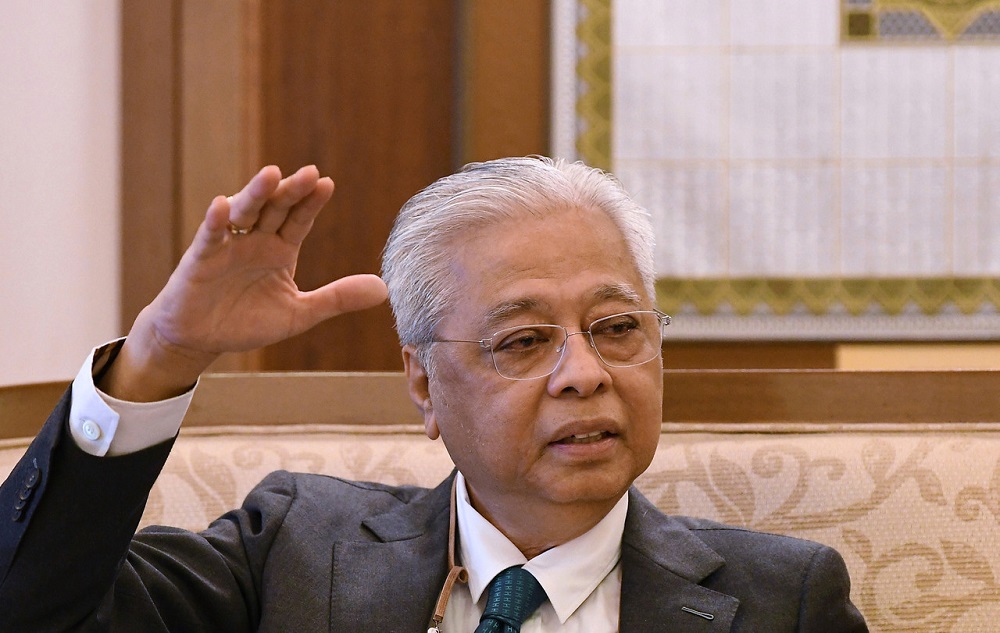 DATUK SERI ISMAIL SABRI YAAKOB